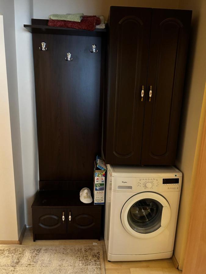 Lalelelor Apartment Сучеава Екстериор снимка